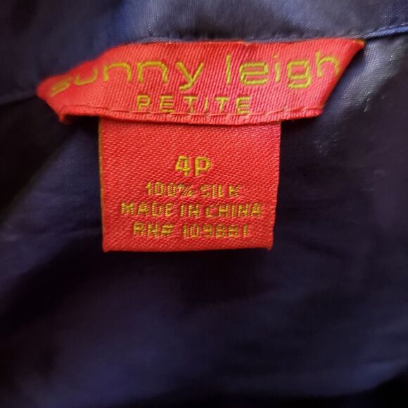 Sunny Leigh Blue Blouse Size 4P 100% Silk - Picture 4 of 7